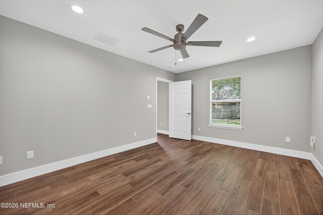 Building Photo - 11048 Stutz Ct