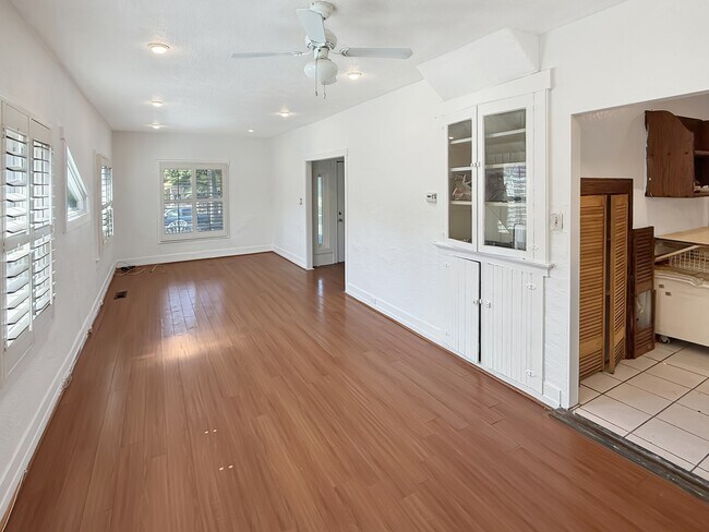 Building Photo - 1824 Lundy Ave