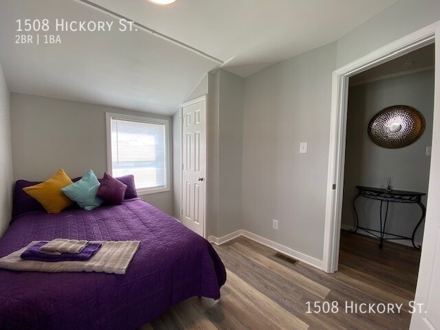 Building Photo - 1508 Hickory St
