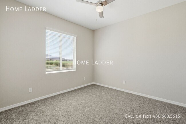 Building Photo - 11769 W Mobile Ln