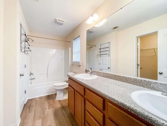 Building Photo - 5853 Bilek Dr