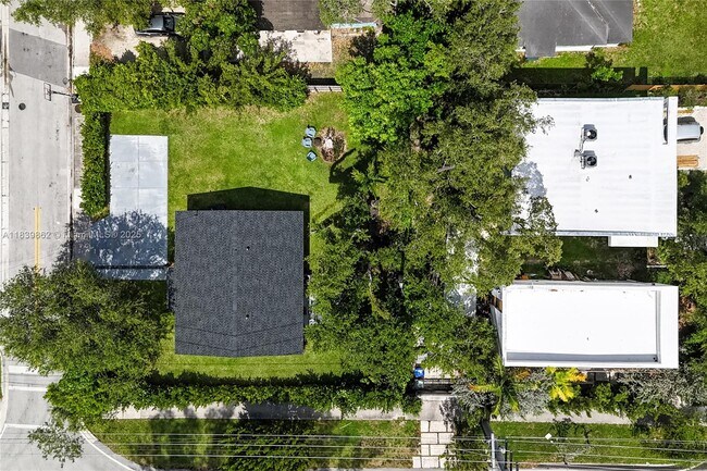 Building Photo - 6198 SW 63rd St