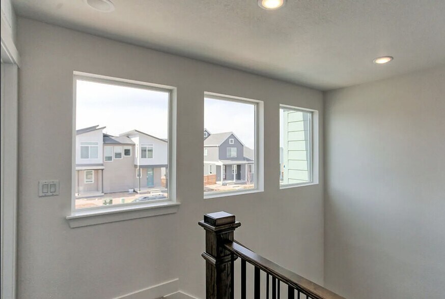 Building Photo - 4924 Brule Dr