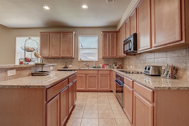 Building Photo - 2832 Gooseberry Dr