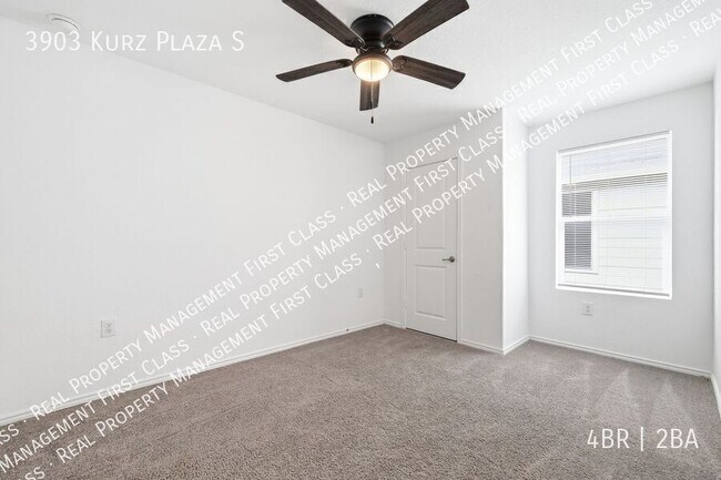 Building Photo - 3903 Kurz Plz S
