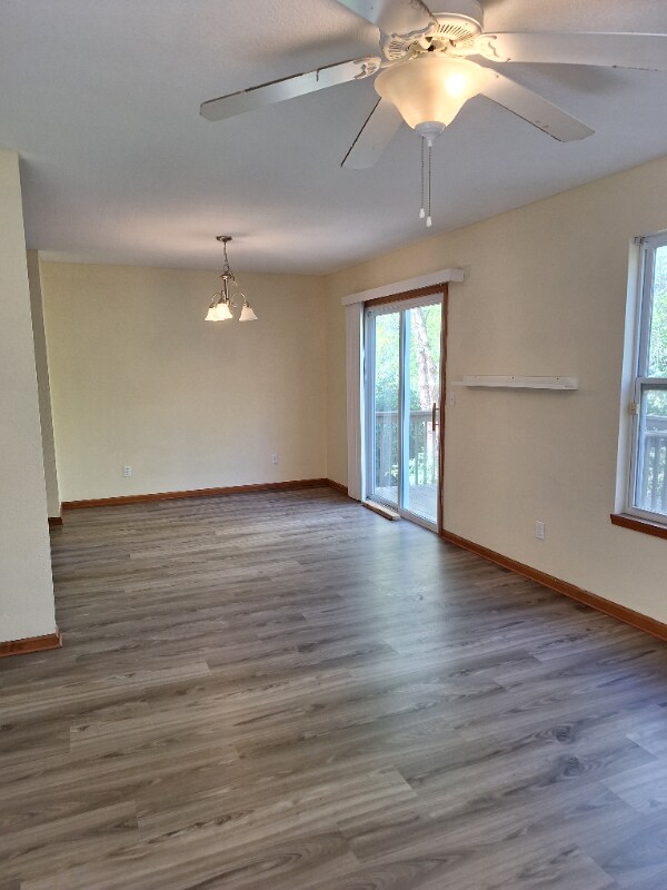 Building Photo - 1602 NW Jordan Ct