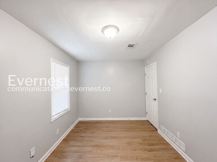 Building Photo - 5267 Joan of Arc Pl