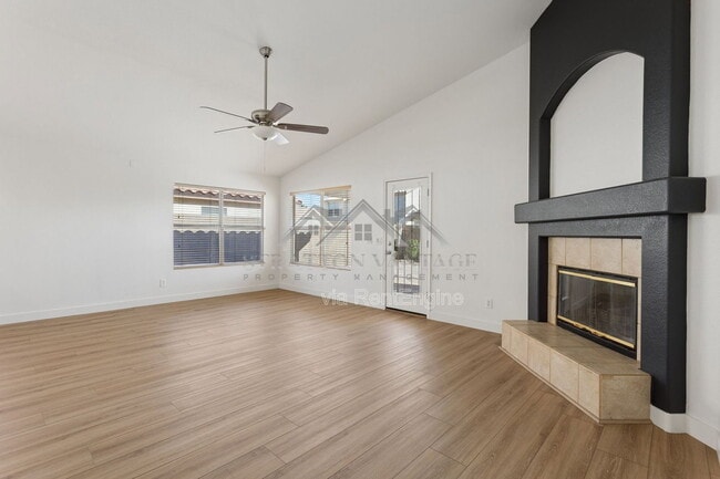 Building Photo - 9841 W Tonopah Dr