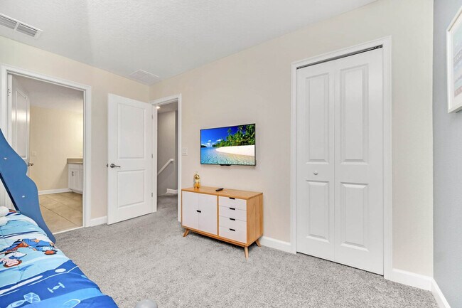 Building Photo - 9032 Stinger Dr