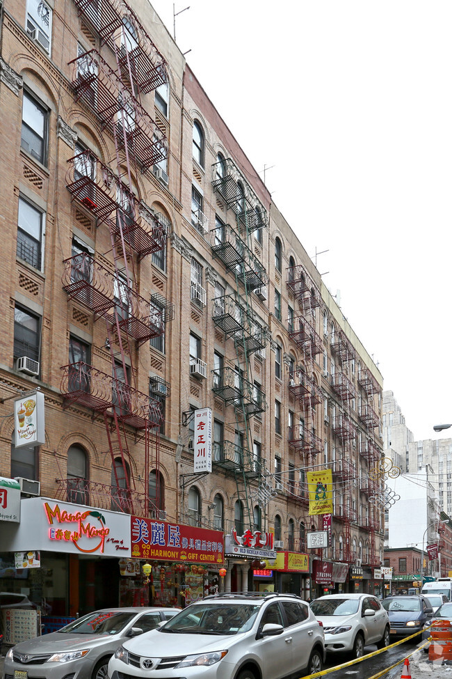 Primary Photo - 65 Bayard St