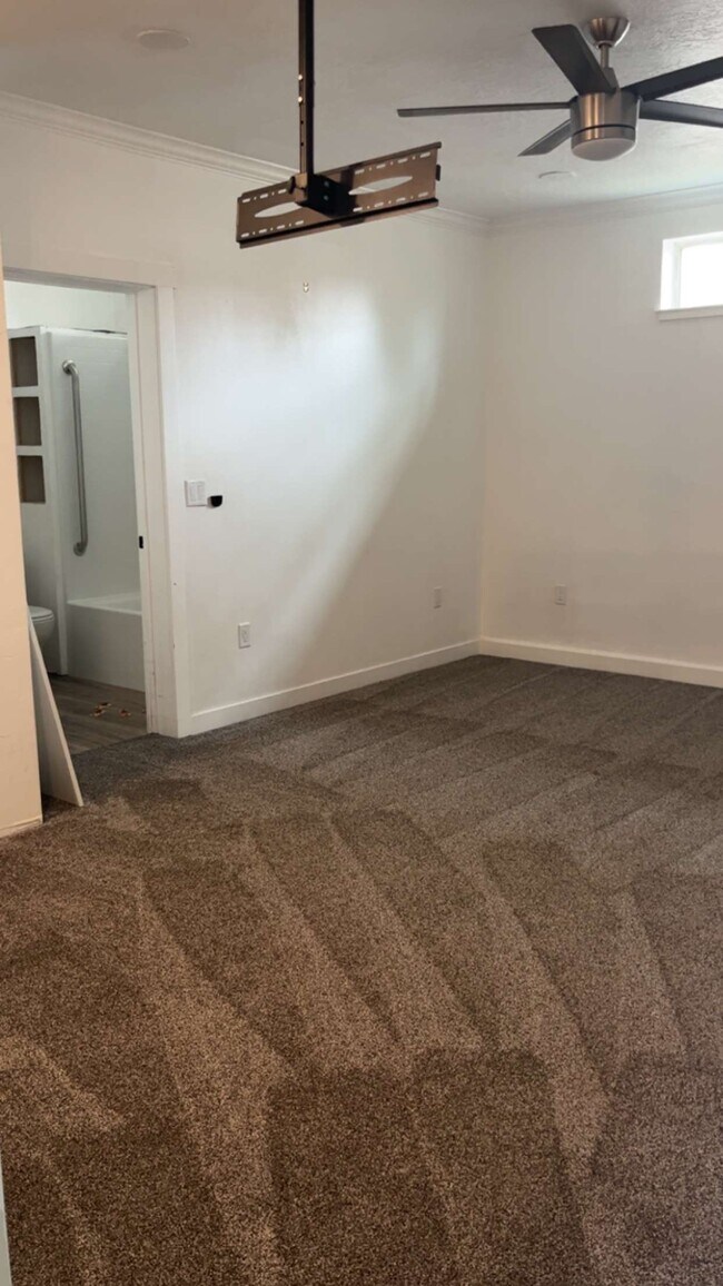 Building Photo - MONROE PROPERTY RENTALS - DUPLEX