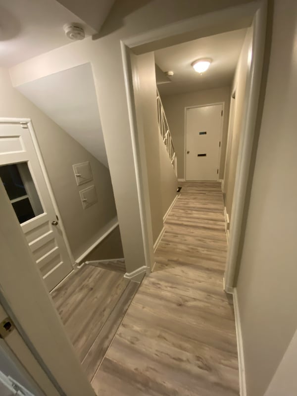 Building Photo - 835 Harcourt Rd