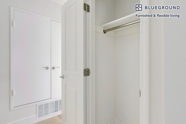 Building Photo - 854 Jordan Ave