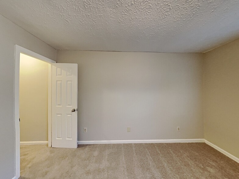 Building Photo - 159 Timber Creek Ln SW