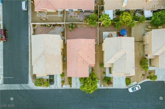 Building Photo - 6632 Babys Tear Pl