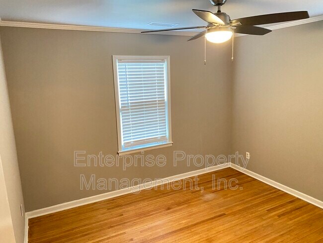 Building Photo - 1623 Delmont Rd