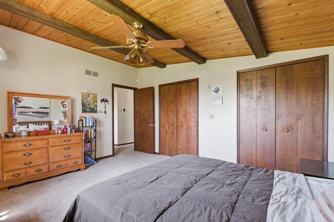 Building Photo - 3942 Stark Ln