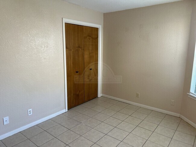 Building Photo - 101 Nancy Dr