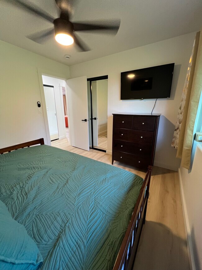 Building Photo - 16-2144-2144 Treefern Dr