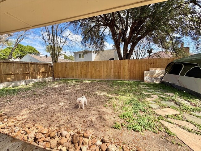 Building Photo - 7015 Puerta Vista Ln