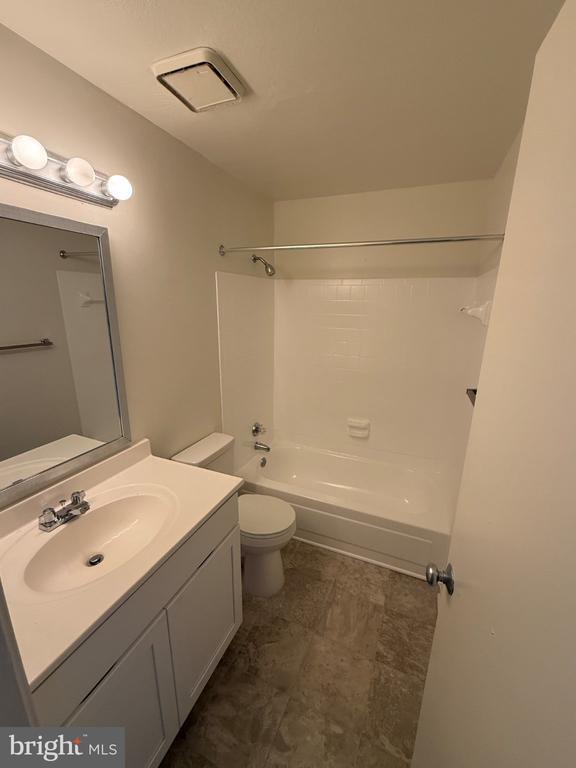 Building Photo - 18520 Boysenberry Dr