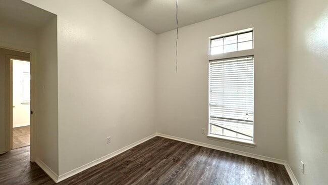Building Photo - 6422 Diamond Rock Dr
