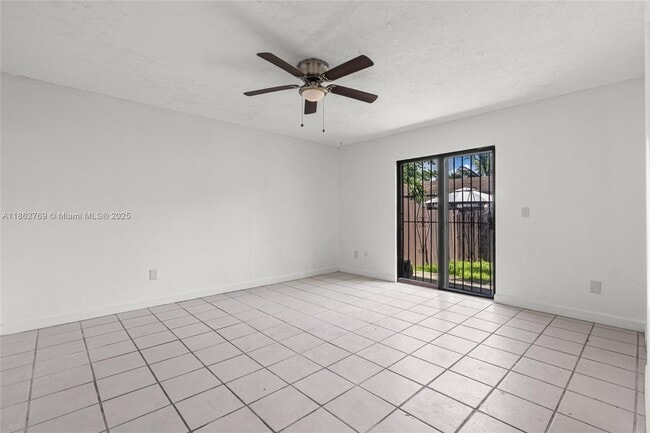 Building Photo - 28214 SW 143rd Ct