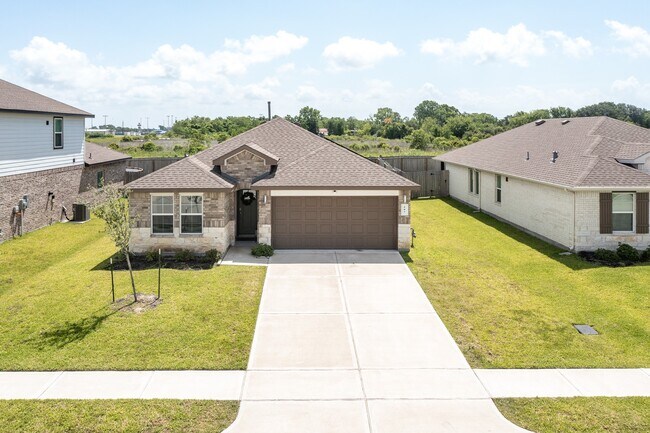 Primary Photo - 607 Hidden Brk Dr