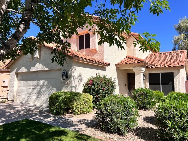 Building Photo - Ahwatukee Charmer!