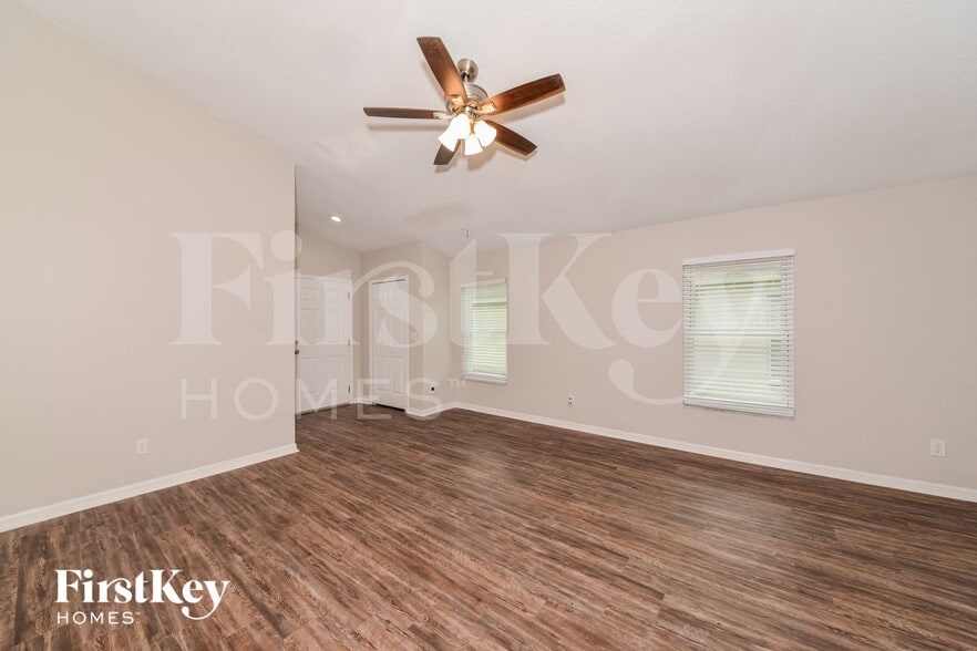 Building Photo - 7435 Oxford Garden Cir