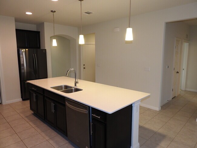Building Photo - 9903 Quercia Dr