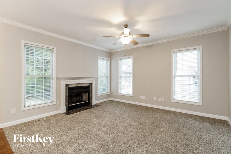 Building Photo - 3205 Quail Run Dr