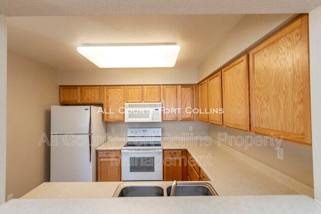 Building Photo - 6721 Antigua Dr