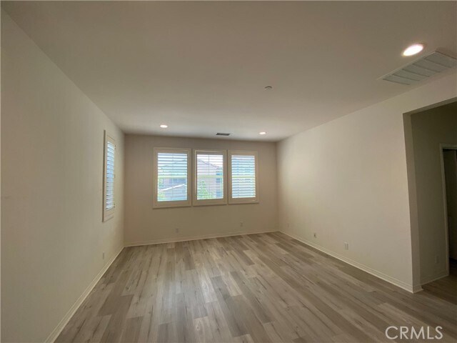 Building Photo - 140 Hemisphere