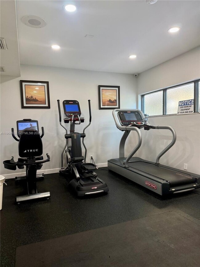 Building Photo - 1953 SW 15th St