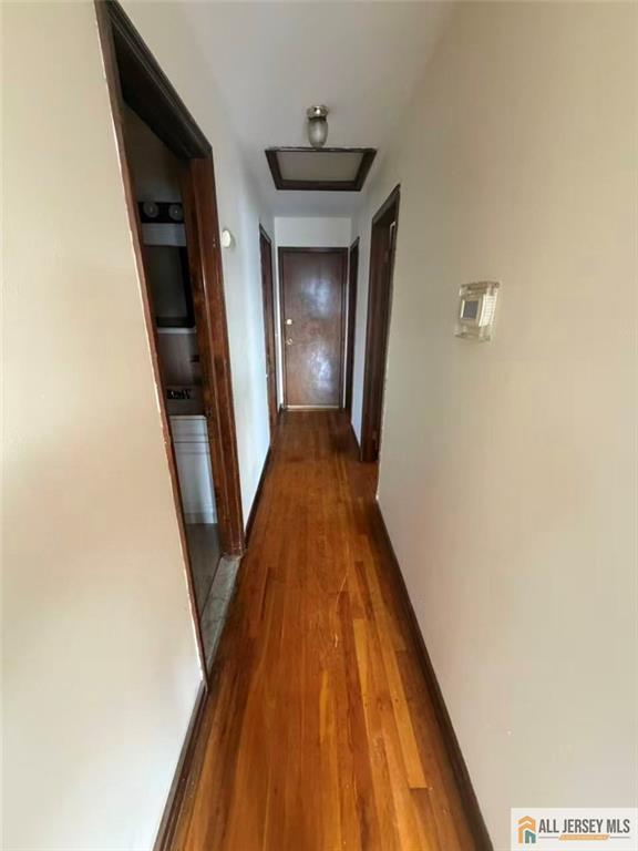 Building Photo - 575 Allgair Ave