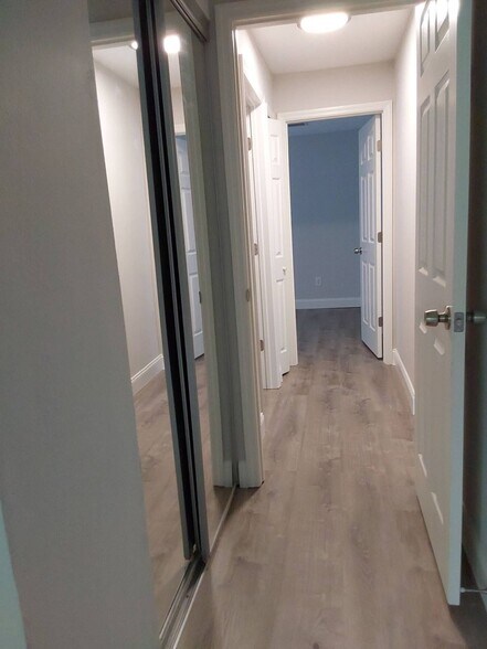 Building Photo - 9 Pony Express Dr