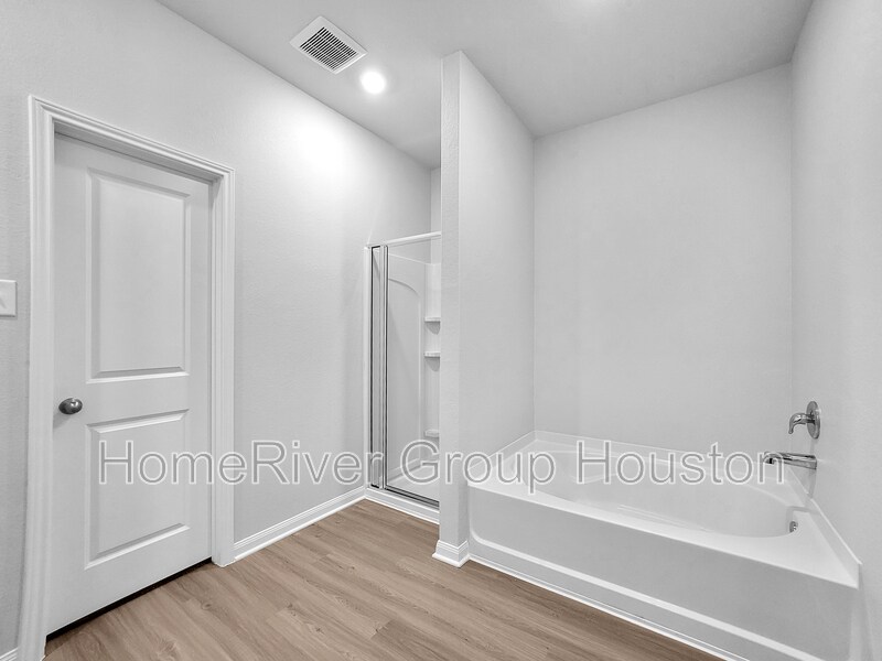 Building Photo - 329 Grayson Baw Ln