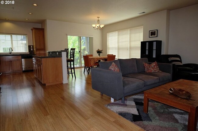 Building Photo - Quatama Rental