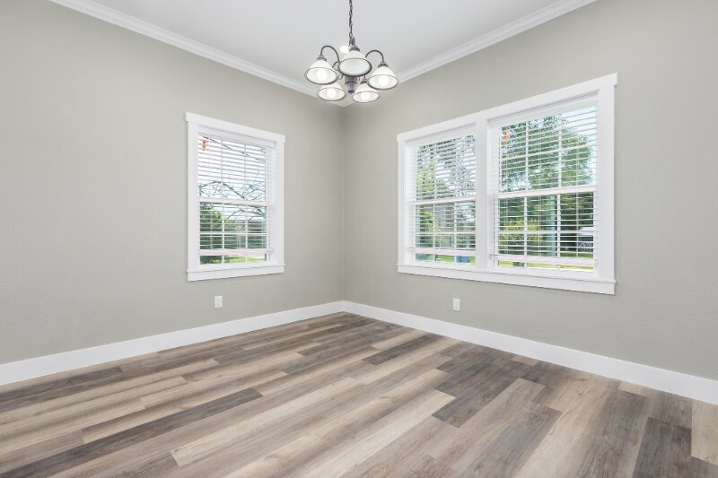 Building Photo - 121 W Kerr Ave