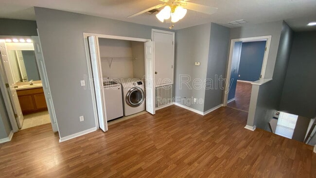 Building Photo - 13104 Lexington Summit St