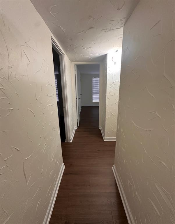 Building Photo - 5916 Lago Vista Way