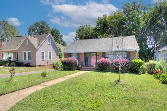 Building Photo - 629 Grandin Rd