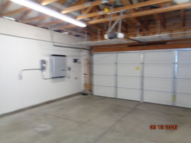 Building Photo - 42944 Edson Ave