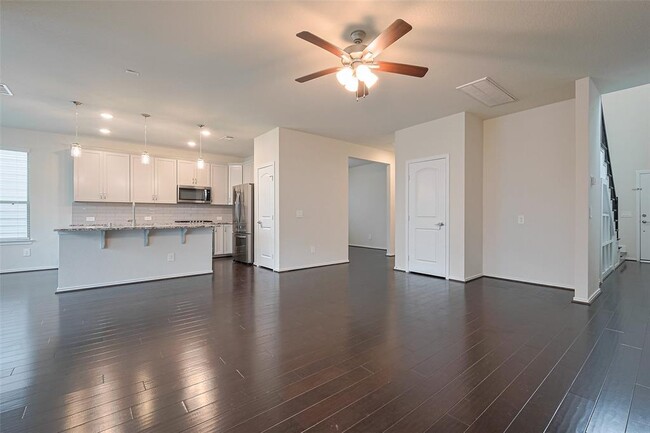 Building Photo - 3414 Signor Dr