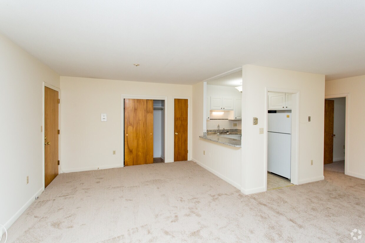 Lakeview Gardens Natick