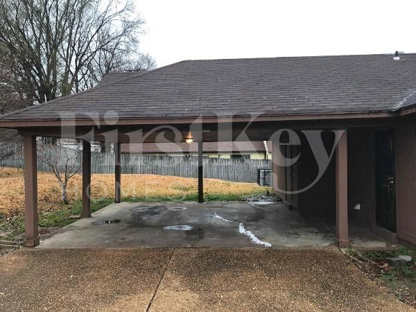 Building Photo - 5011 Autumnwood Dr