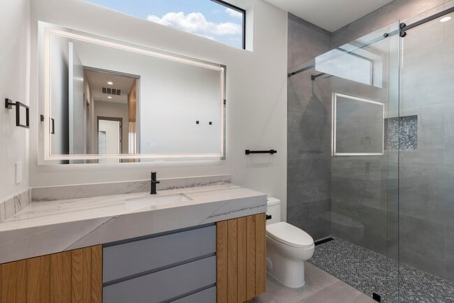 Building Photo - 51 Huntsmans Horn Cir
