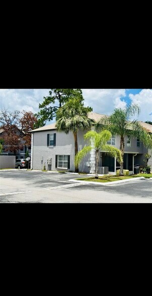 Building Photo - 5238 Sunridge Palms Dr