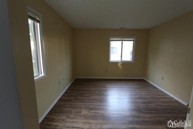 Building Photo - 1618 Aspen Dr